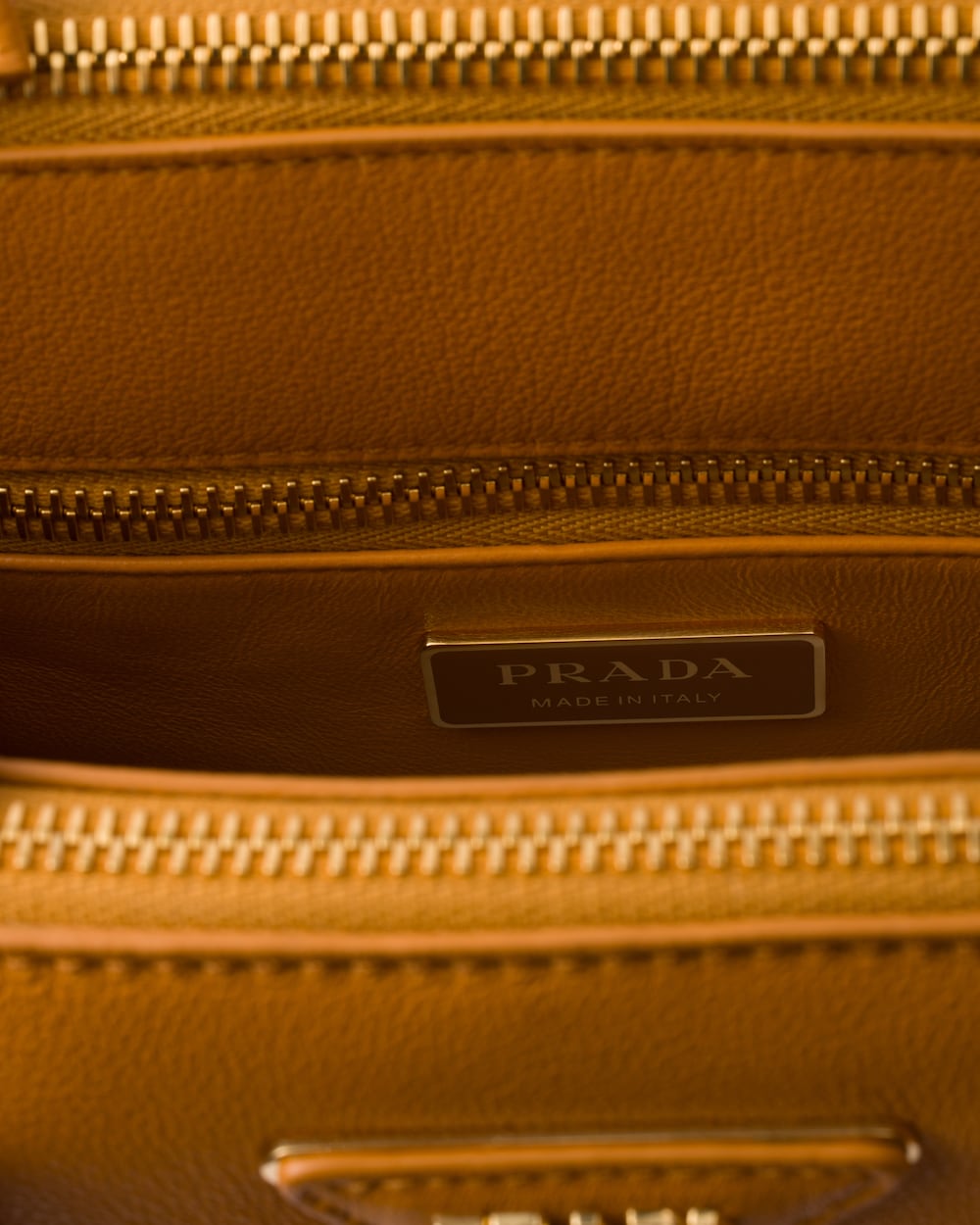Small Prada Galleria Leather Bag - Image 4